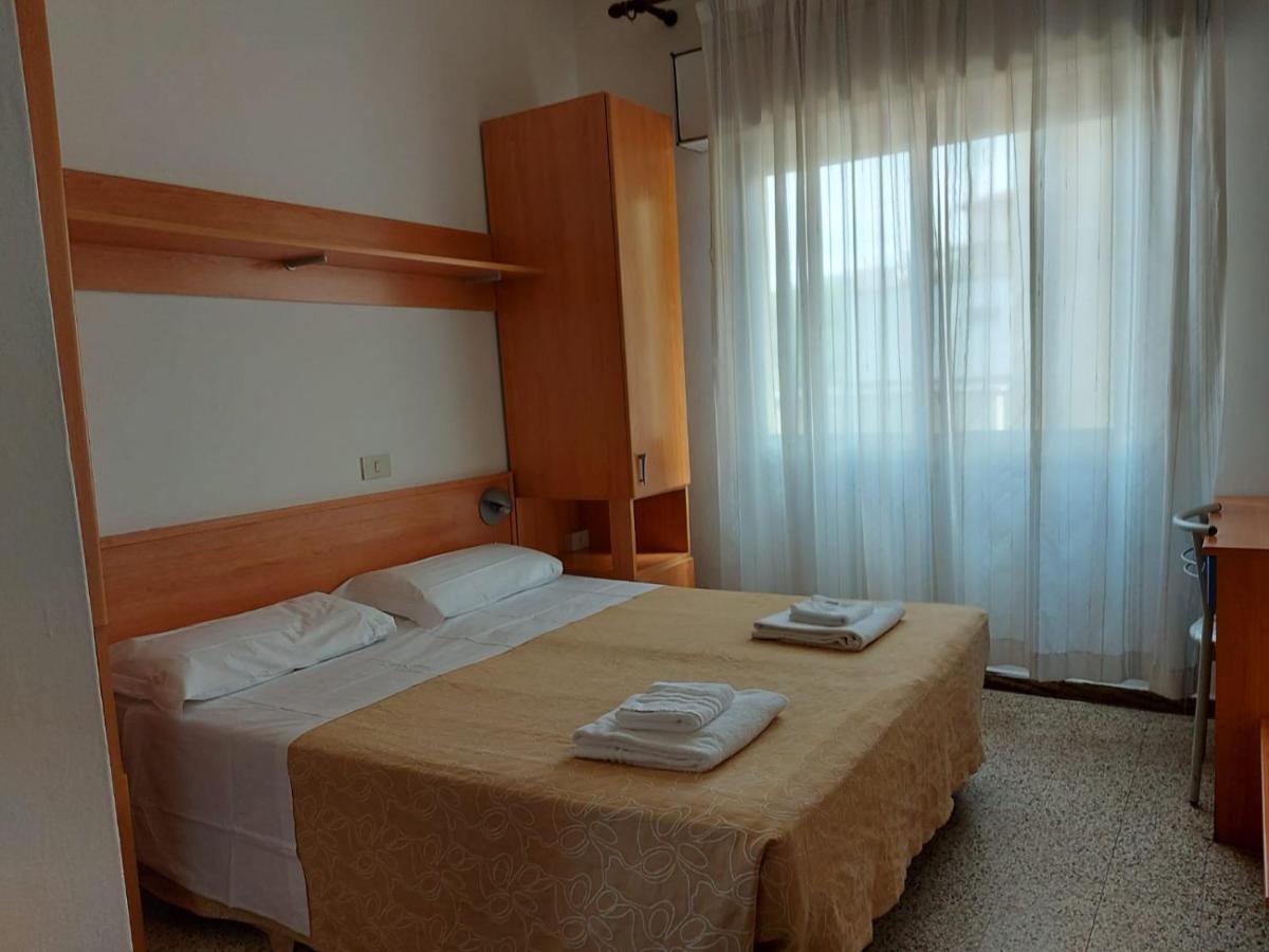 Albergo Alla Nave Lignano Sabbiadoro Exterior foto