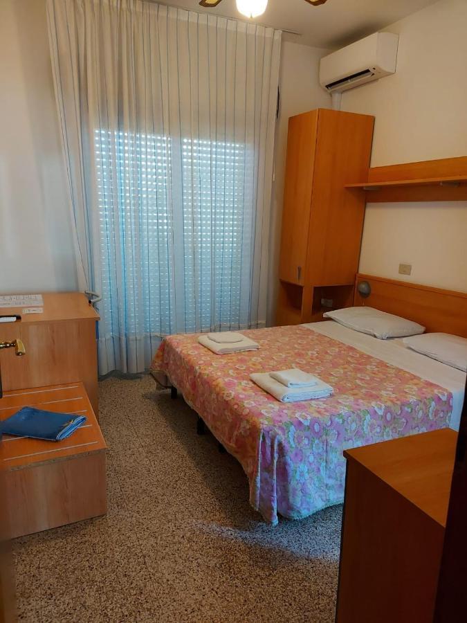 Albergo Alla Nave Lignano Sabbiadoro Exterior foto