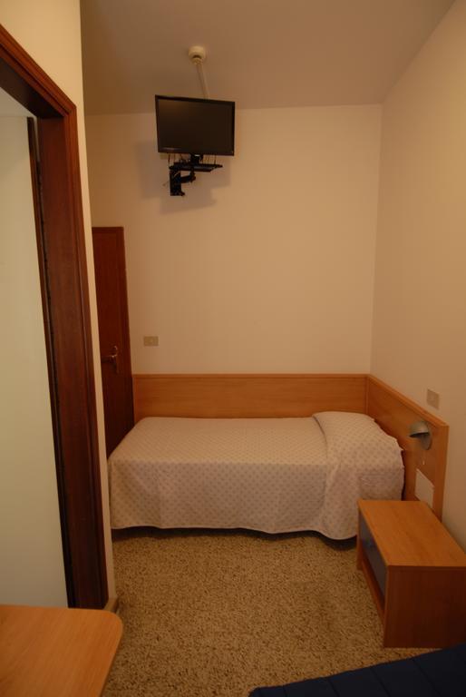Albergo Alla Nave Lignano Sabbiadoro Exterior foto