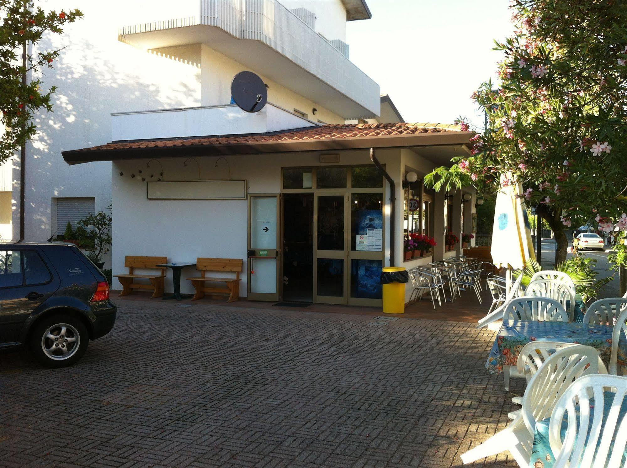 Albergo Alla Nave Lignano Sabbiadoro Exterior foto