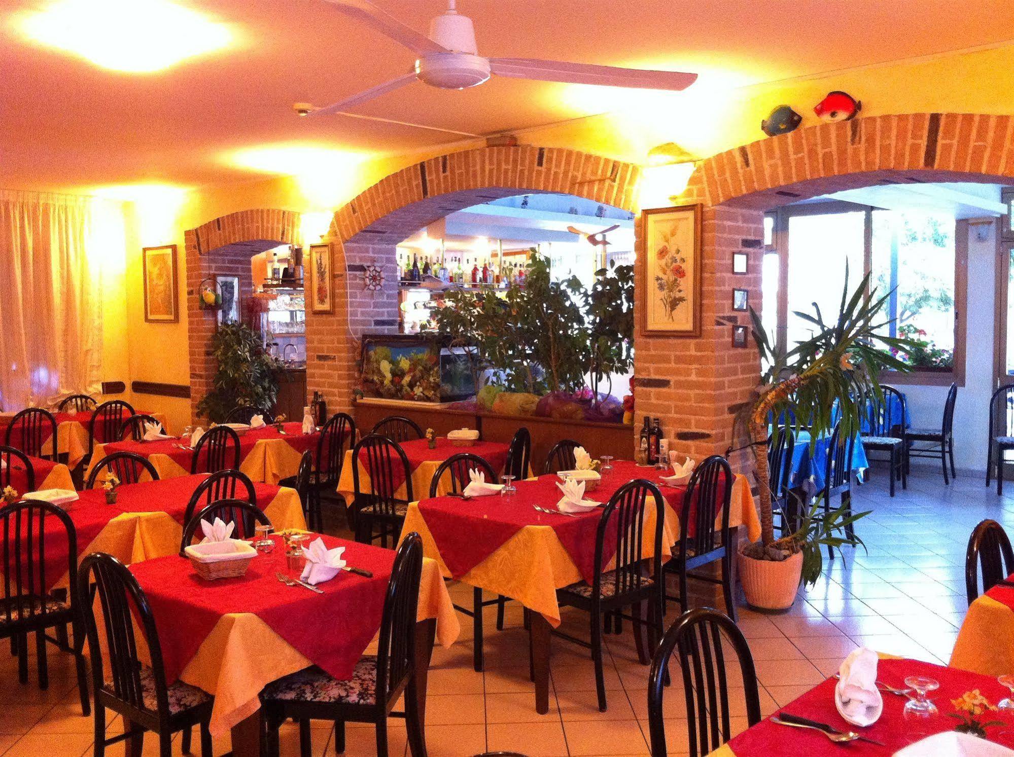 Albergo Alla Nave Lignano Sabbiadoro Exterior foto