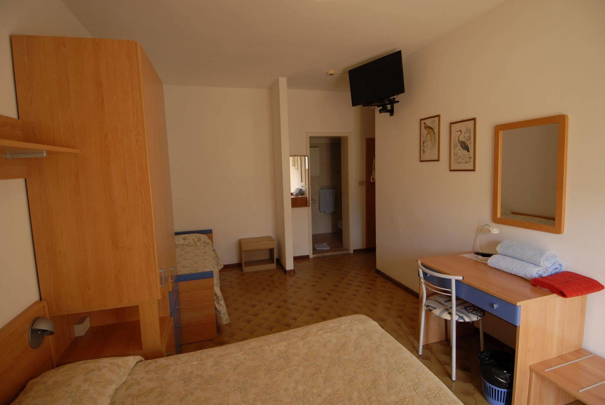 Albergo Alla Nave Lignano Sabbiadoro Exterior foto
