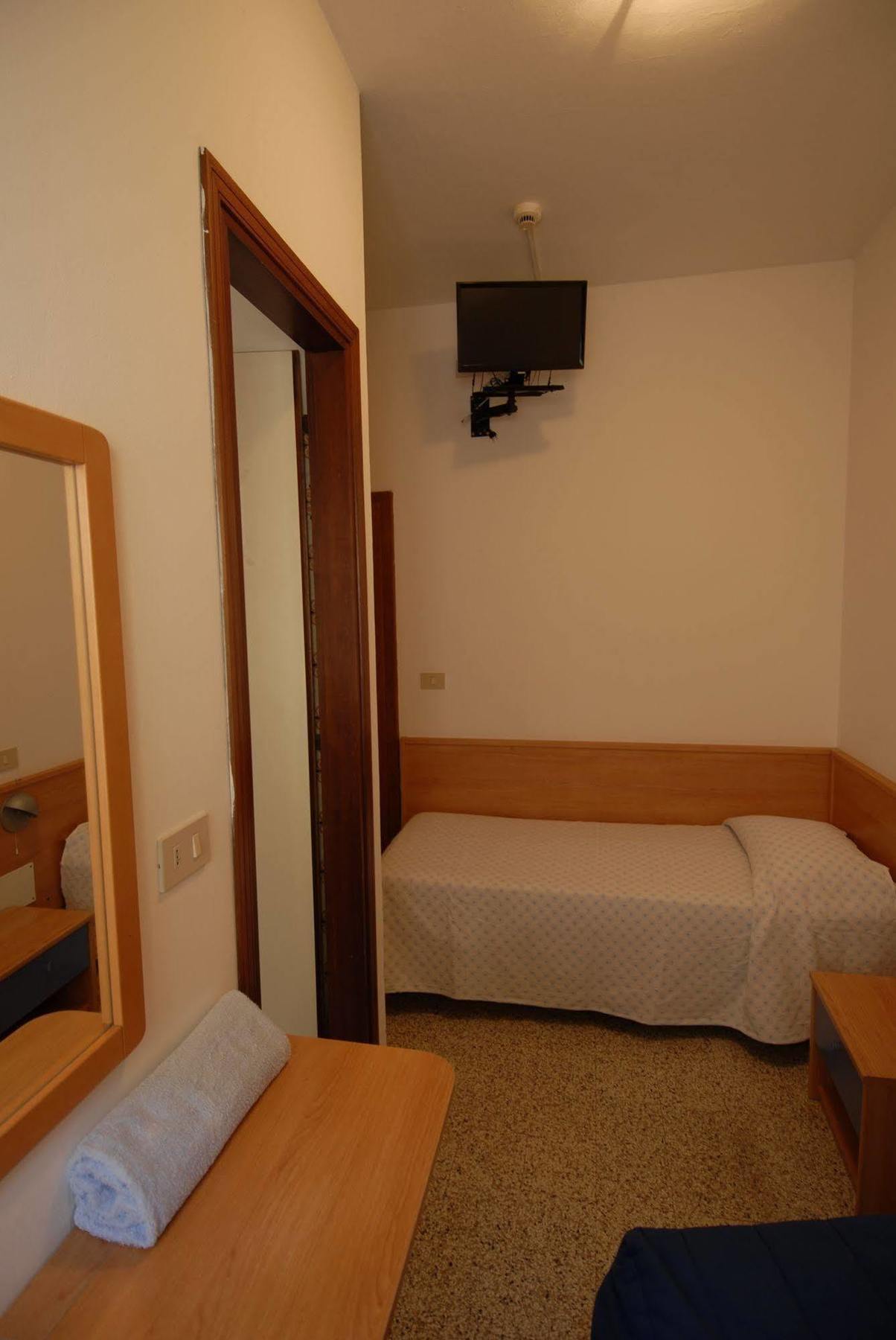 Albergo Alla Nave Lignano Sabbiadoro Exterior foto