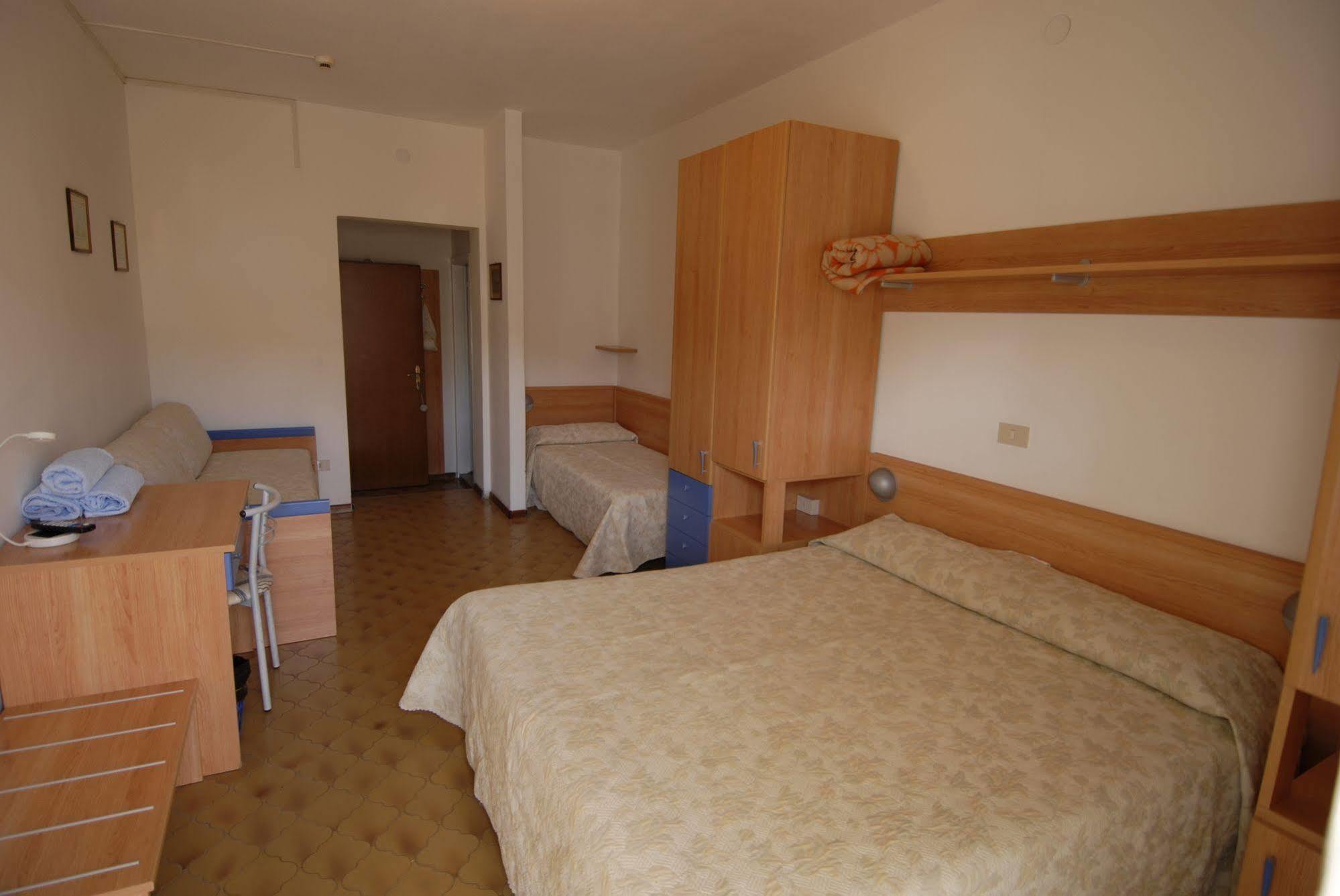 Albergo Alla Nave Lignano Sabbiadoro Exterior foto